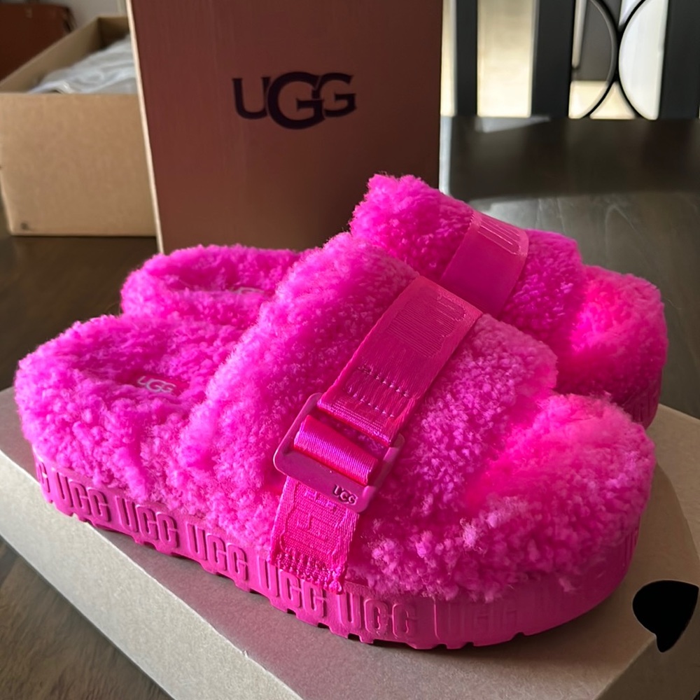 UGG® Fluffita Metal Buckle Fur Platform Slides